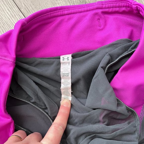 Women's Under Armour Running Shorts Size Medium - Picture 3 of 3